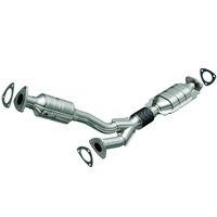 MagnaFlow Conv DF 00-03 Saturn 3L Rear